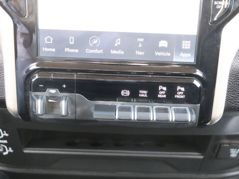 Used 2024 RAM 2500 Laramie w/ Safety Group image 22