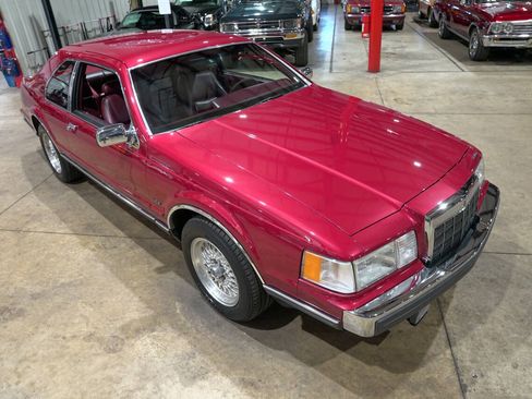 Used 1990 Lincoln Mark VII LSC RWD image 14