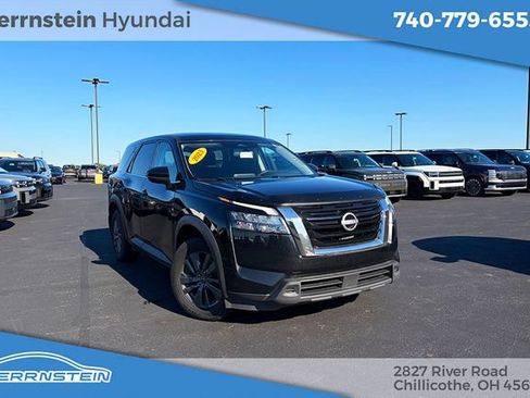 Used 2023 Nissan Pathfinder S AWD/4WD image 1
