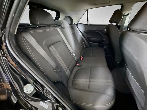 Used 2022 Hyundai Venue SEL w/ Cargo Package FWD image 33