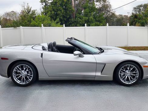 Used 2006 Chevrolet Corvette Convertible w/ Preferred Equipment Group image 9