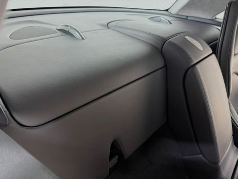 Used 2006 Mercedes-Benz SLR image 27