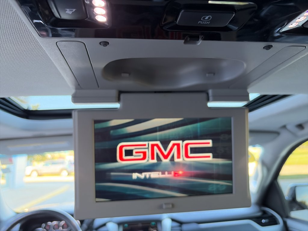 Used 2017 GMC Yukon SLT w/ Open Road Package AWD/4WD image 31