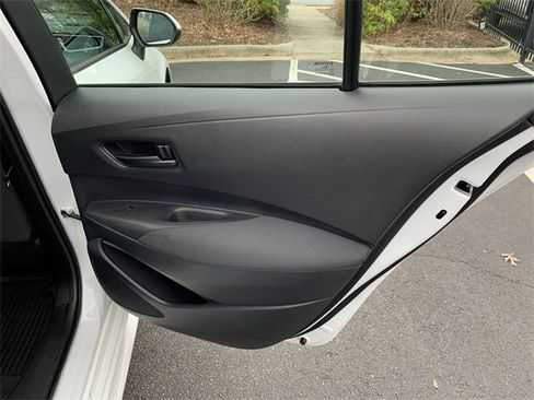 Used 2025 Toyota Corolla LE image 11