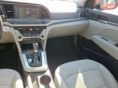 Used 2017 Hyundai Elantra SE w/ SE A/T Tech Package 03 image 16