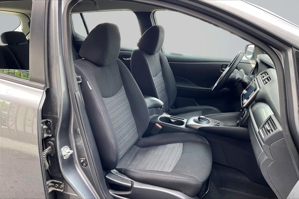 Used 2023 Nissan Leaf S FWD image 7