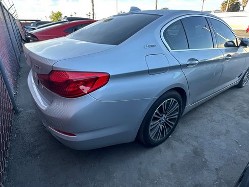 Used 2019 BMW 530e 530e iPerformance w/ Convenience Package image 6
