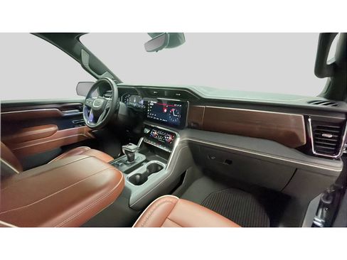 Used 2025 GMC Sierra 1500 Denali Ultimate AWD/4WD image 19
