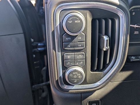 Used 2020 GMC Sierra 2500 AT4 w/ AT4 Premium Package AWD/4WD image 26
