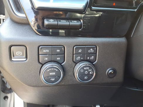 Certified 2023 Chevrolet Silverado 1500 High Country w/ High Country Premium Package AWD/4WD image 16