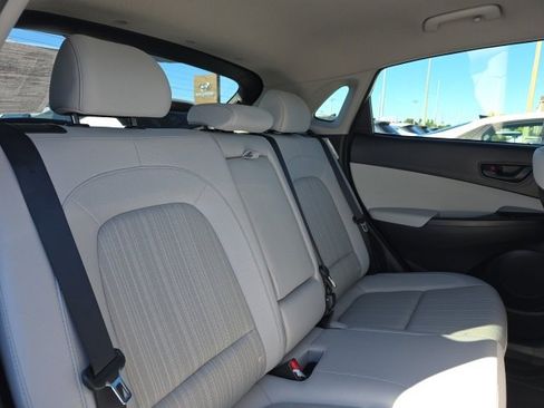 Certified 2023 Hyundai Kona SEL image 8