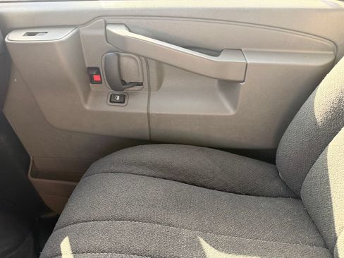 Used 2025 Chevrolet Express 2500 w/ Driver Convenience Package RWD image 14