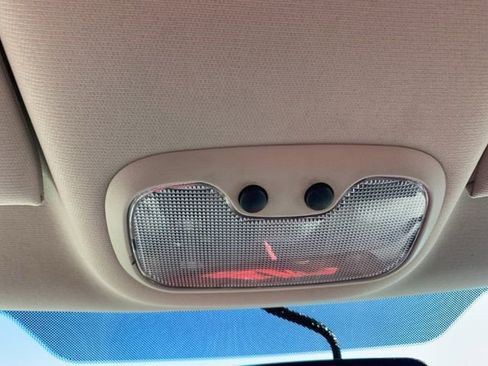 Used 2014 Jeep Patriot Latitude image 31