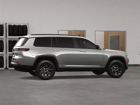 New 2025 Jeep Grand Cherokee L Altitude image 6