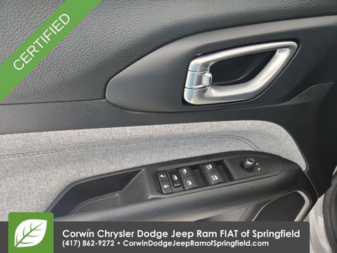Certified 2022 Jeep Compass Latitude FWD image 4