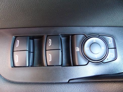 Used 2021 Chevrolet Blazer LT image 19