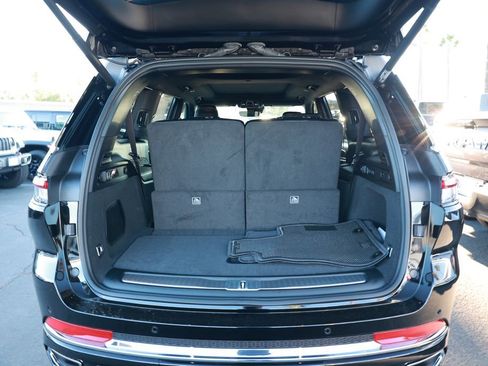 New 2025 Jeep Grand Cherokee L Overland image 34