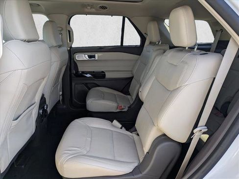 Used 2023 Ford Explorer Platinum w/ Technology Package image 20