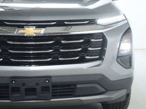 Used 2025 Chevrolet Equinox LT FWD image 7