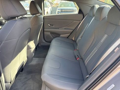 Certified 2025 Hyundai Elantra Sport FWD image 25