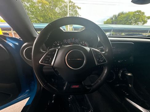 Used 2023 Chevrolet Camaro SS RWD image 15
