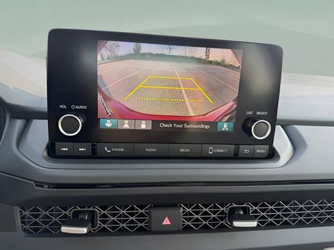 Used 2025 Honda Accord SE image 16