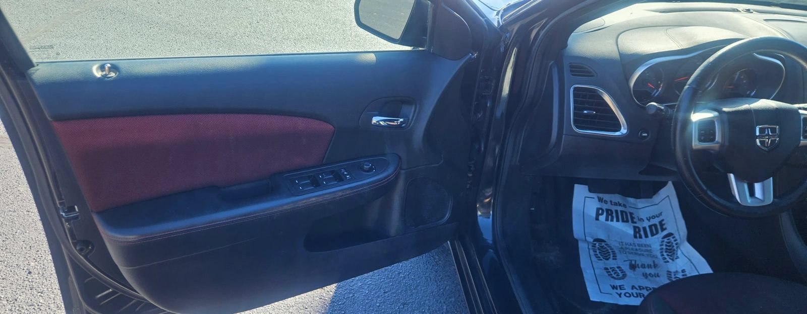 Used 2011 Dodge Avenger Heat FWD image 10