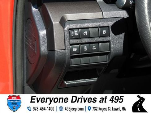 Used 2025 Toyota 4Runner TRD Off-Road AWD/4WD image 16