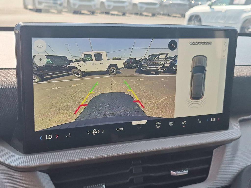 Used 2025 Ford Explorer Active RWD image 20