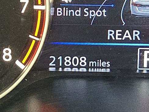 Used 2025 Nissan Altima 2.5 SV image 18