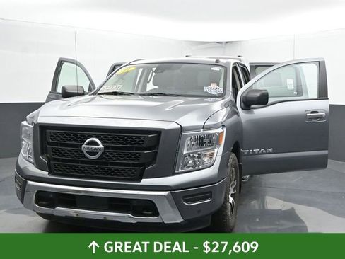 Used 2021 Nissan Titan SV w/ SV Convenience Package image 58
