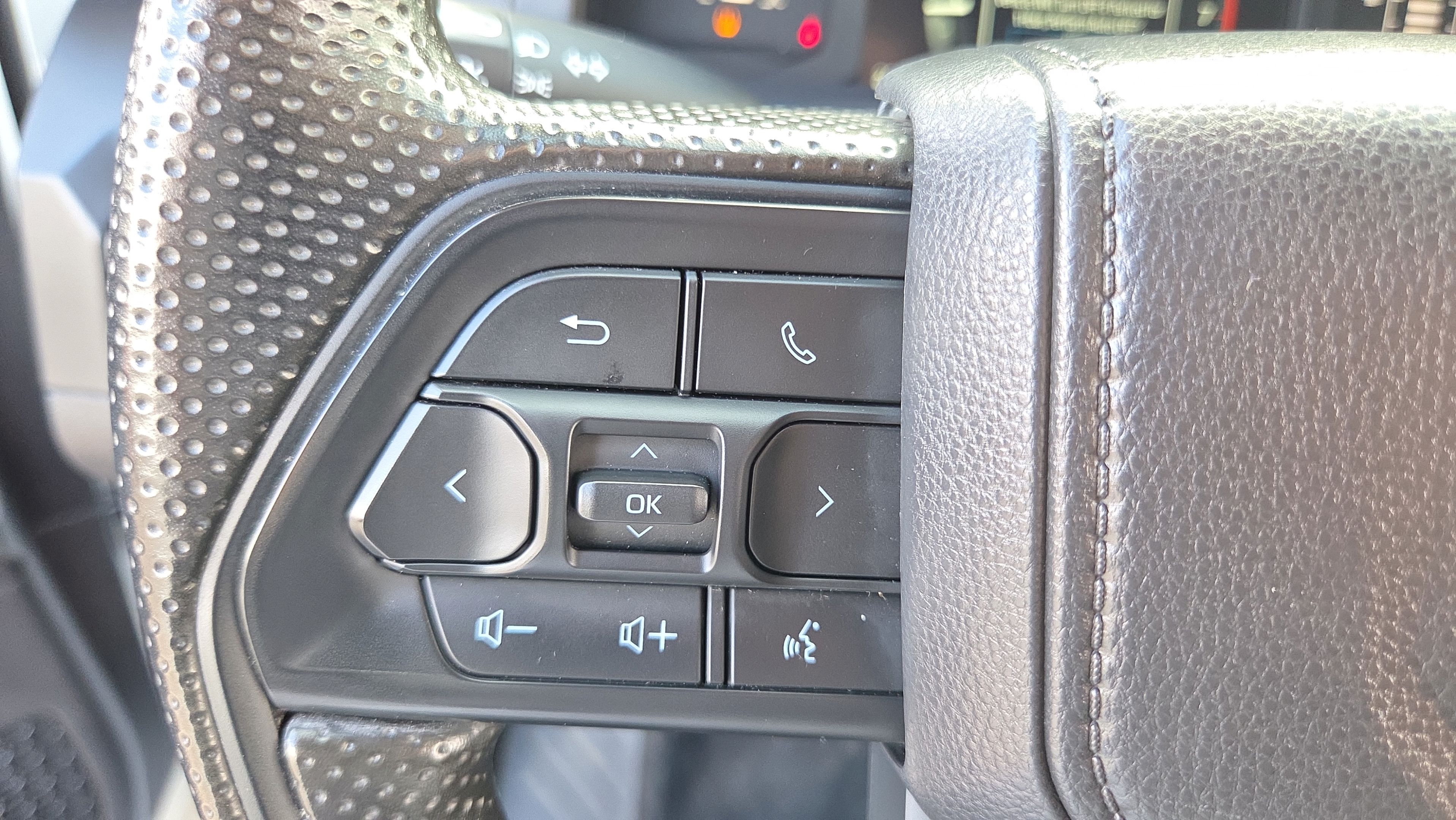 Used 2024 Toyota Tacoma SR RWD image 28