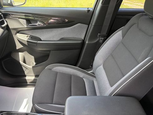 Used 2024 Chevrolet TrailBlazer LT w/ LT Cold Weather Package FWD image 16