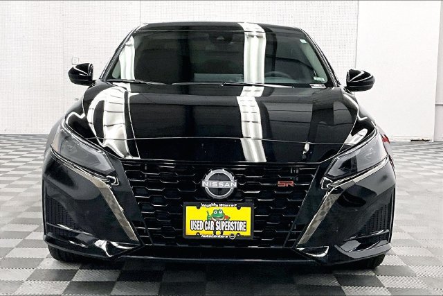 Used 2025 Nissan Altima 2.5 SR w/ SR Premium Package AWD/4WD image 4