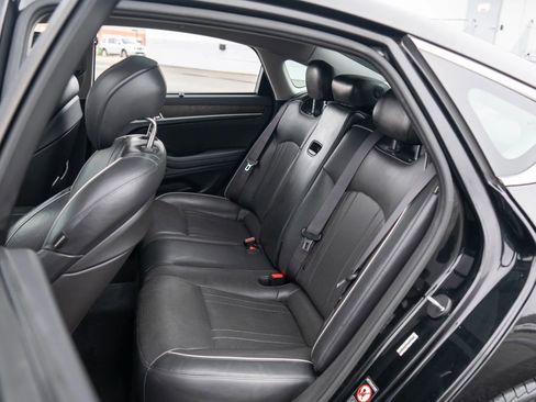 Used 2015 Hyundai Genesis 3.8 w/ Option Group 04 image 23