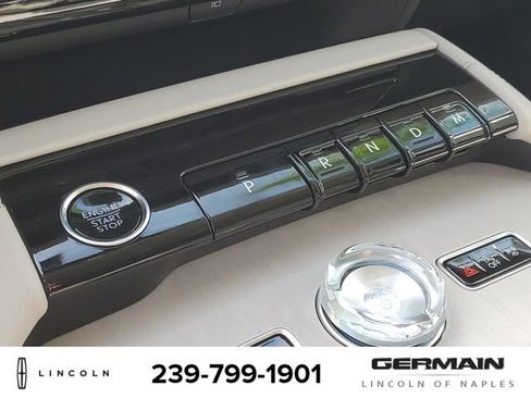 New 2025 Lincoln Navigator Reserve image 27