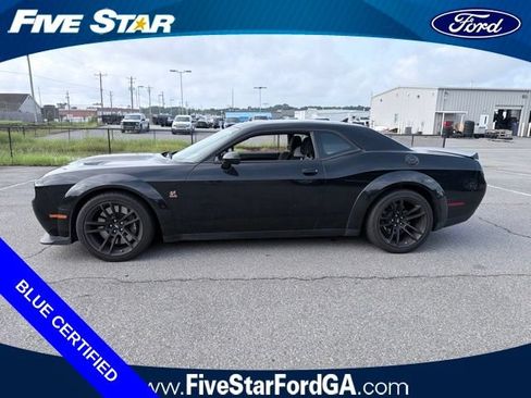 Used 2023 Dodge Challenger R/T Scat Pack RWD image 4