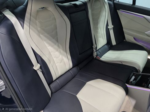 Used 2025 BMW ALPINA B8 xDrive Gran Coupe image 22