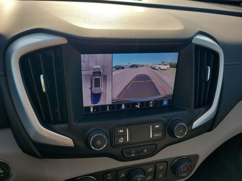 Used 2023 GMC Terrain SLT w/ Tech Package FWD image 33