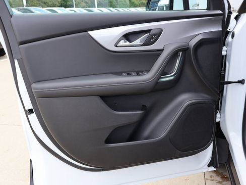 New 2025 Chevrolet Blazer LT w/ LPO, Black Sport Package image 11