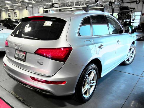 Used 2017 Audi Q5 3.0T Premium Plus w/ Technology Package AWD/4WD image 5