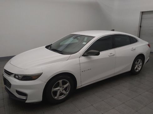 Used 2018 Chevrolet Malibu LS w/ LPO, Convenience Package 1 FWD image 2