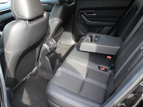 Used 2025 MAZDA CX-50 2.5 Hybrid w/ Preferred Pkg image 16