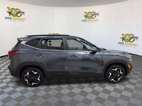 Used 2025 Kia Seltos EX w/ EX Sunroof Package AWD/4WD image 11