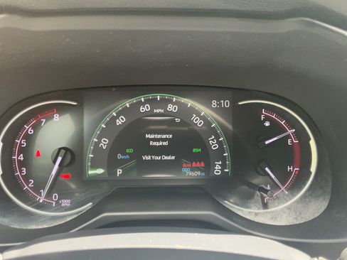 Used 2023 Toyota RAV4 XLE w/ Convenience Package FWD image 14