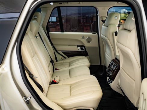 Used 2017 Land Rover Range Rover Supercharged image 37