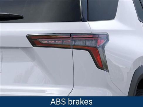 New 2026 Chevrolet Equinox LT w/ Convenience Package II image 12