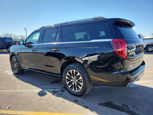 Certified 2025 Ford Expedition Max Platinum AWD/4WD image 3