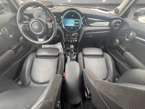 Used 2022 MINI Cooper S image 24