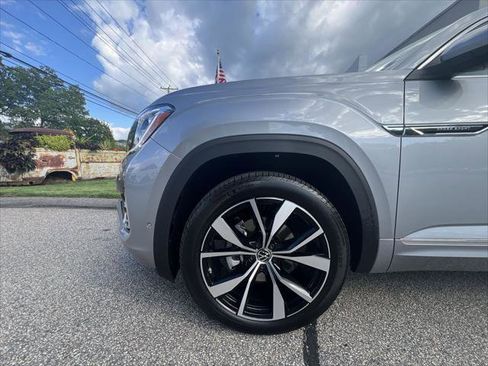 New 2026 Volkswagen Atlas Cross Sport SEL Premium R-Line AWD/4WD image 10
